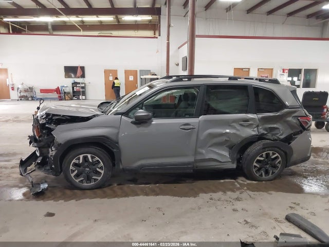 Продаж на аукціоні авто 2025 Subaru Forester Premium, vin: JF2SLDBC7SH559159, номер лоту: 44461641