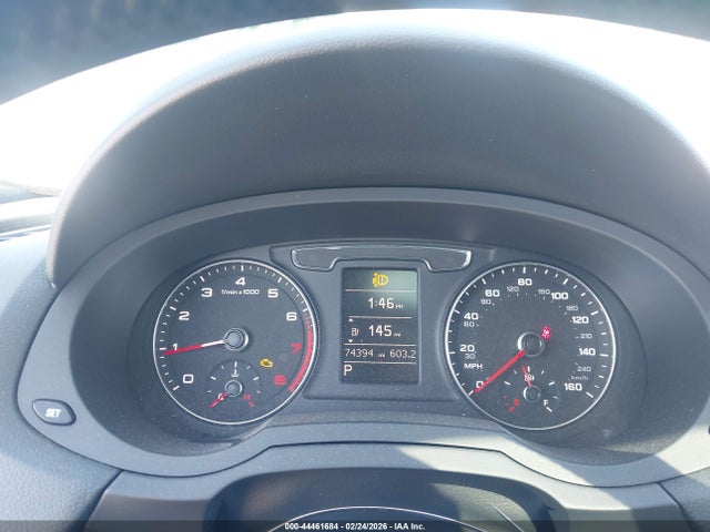 44461684 :رقم المزاد ، WA1ECCFS8HR006413 vin ، 2017 Audi Q3 2.0t Premium مزاد بيع