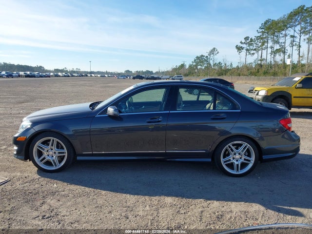 Продажа на аукционе авто 2013 Mercedes-benz C 300 Sport 4matic, vin: WDDGF8AB1DR294589, номер лота: 44461748