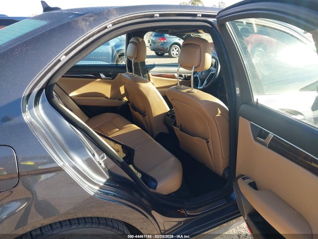 Продажа на аукционе авто 2013 Mercedes-benz C 300 Sport 4matic, vin: WDDGF8AB1DR294589, номер лота: 44461748