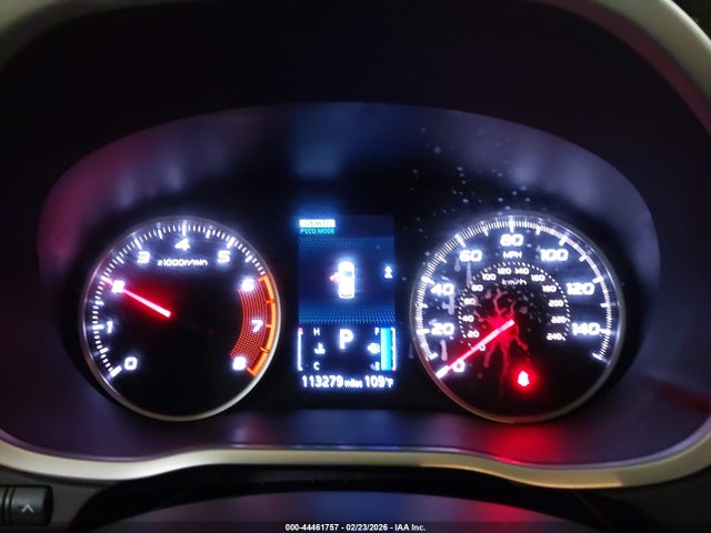 2019 Mitsubishi Eclipse Cross Es მანქანა იყიდება აუქციონზე, vin: JA4AT3AA2KZ028685, აუქციონის ნომერი: 44461757