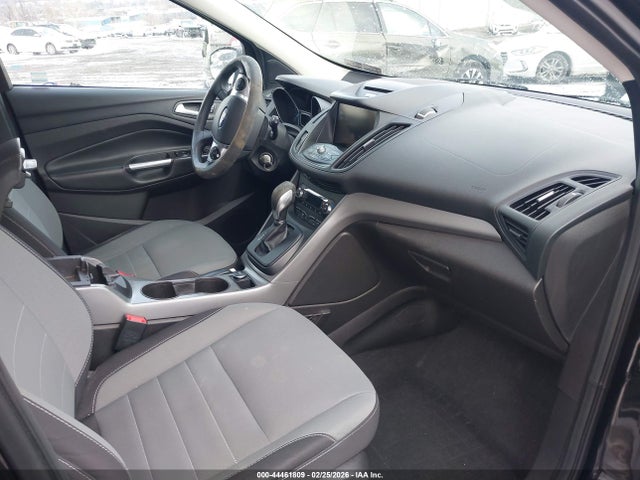 1FMCU9GX2FUA55751 Ford ESCAPE SE
