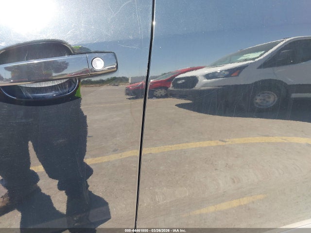 3GNCJKSB6HL236680 Chevrolet TRAX LS