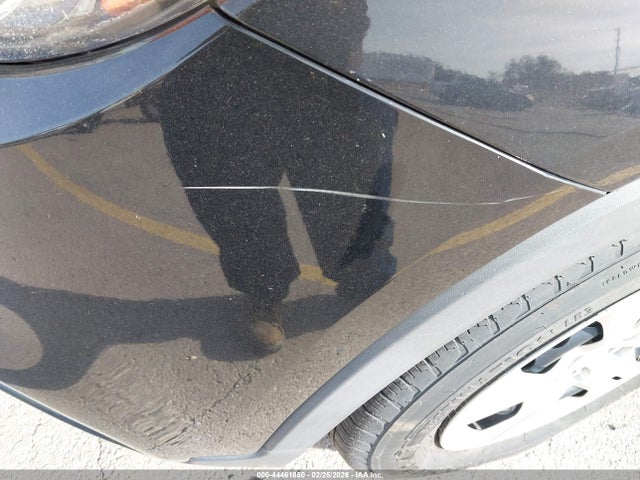 3GNCJKSB6HL236680 Chevrolet TRAX LS