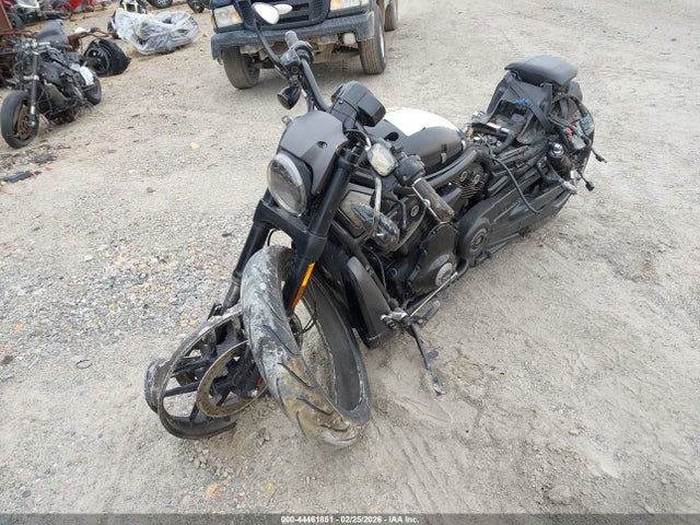 2016 HARLEY-DAVIDSON VRSCDX 1HD1HHH18GC800545 Photo 1