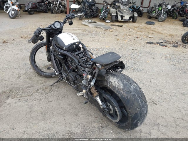 2016 HARLEY-DAVIDSON VRSCDX 1HD1HHH18GC800545 Photo 2