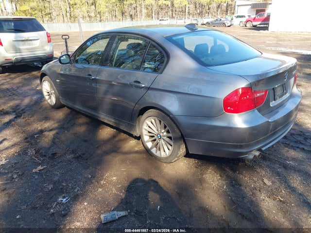 2011 BMW 328I WBAPK7C5XBF082955 Photo 2