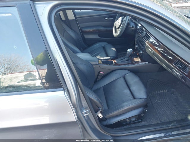 2011 BMW 328I WBAPK7C5XBF082955 Photo 4