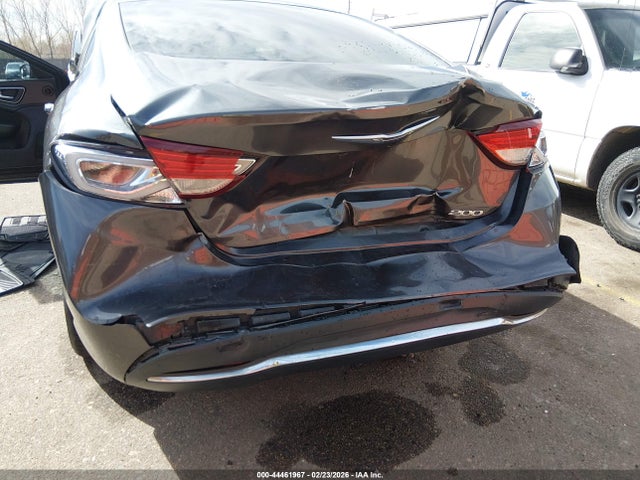 Aukcja sprzedaży 2015 Chrysler 200 Limited, vin: 1C3CCCABXFN756621, numer aukcji: 44461967