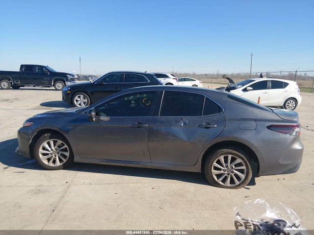 4T1C11AK2PU185103 Toyota CAMRY LE