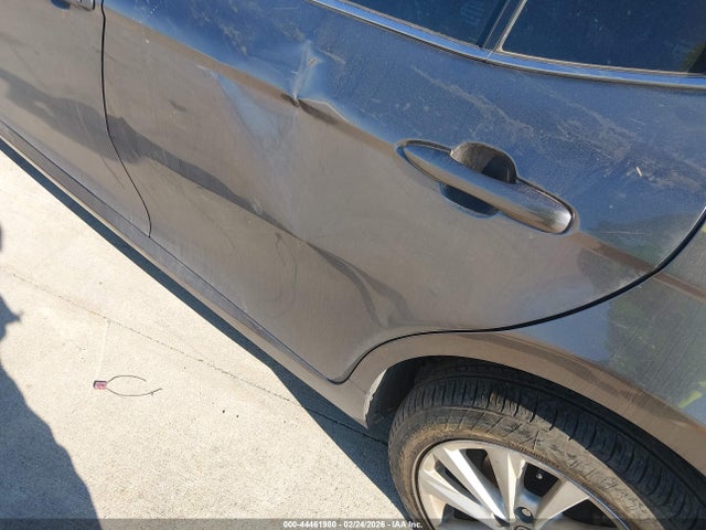 4T1C11AK2PU185103 Toyota CAMRY LE