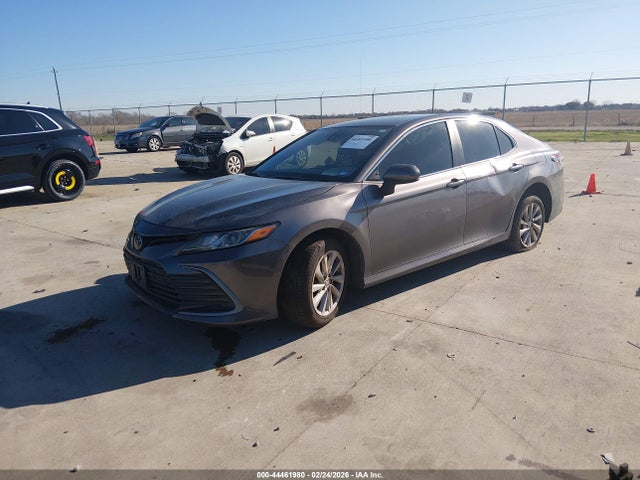 4T1C11AK2PU185103 Toyota CAMRY LE