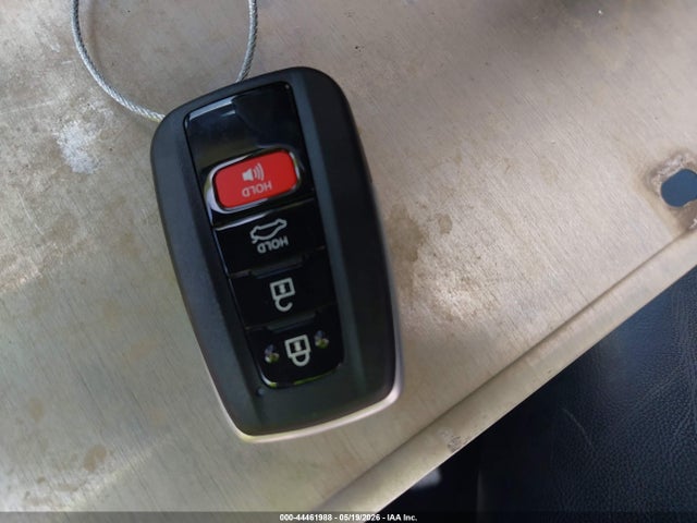 44461988 :رقم المزاد ، 5TDKKRFH3FS102449 vin ، 2015 Toyota Highlander Xle V6 مزاد بيع
