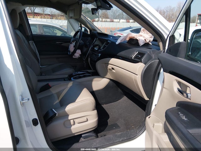 Продаж на аукціоні авто 2021 Honda Pilot 2wd Touring 7 Passenger, vin: 5FNYF5H68MB030281, номер лоту: 44461989