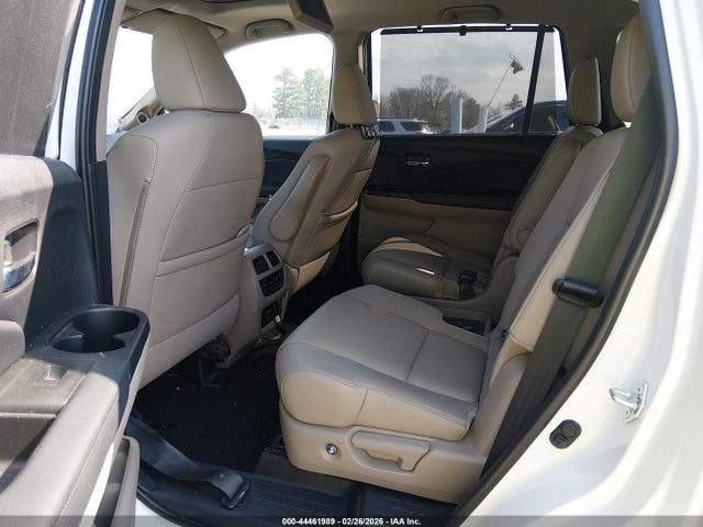 Продаж на аукціоні авто 2021 Honda Pilot 2wd Touring 7 Passenger, vin: 5FNYF5H68MB030281, номер лоту: 44461989