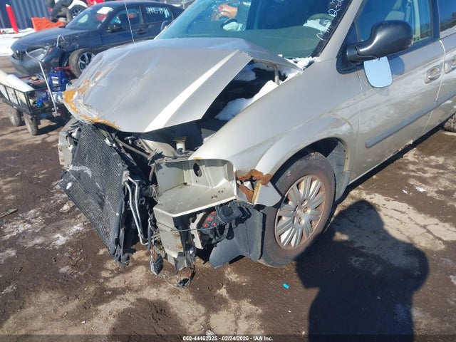 Продажа на аукционе авто 2007 Chrysler Town & Country, vin: 1A4GJ45R47B247735, номер лота: 44462025