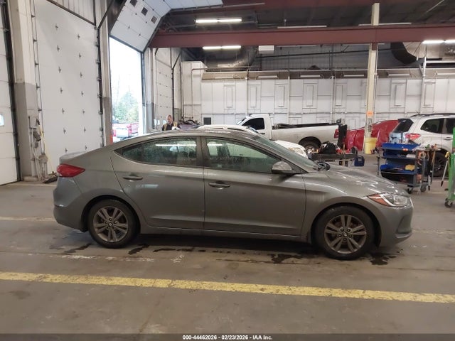 5NPD84LF9JH342360 Hyundai ELANTRA SEL