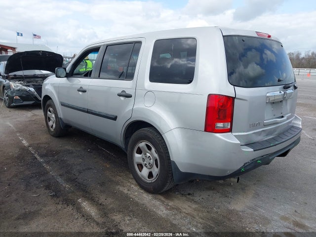 Honda PILOT LX 2015 5FNYF3H29FB011727 Image 3