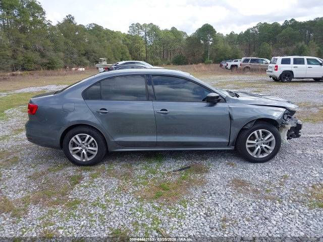 2015 Volkswagen Jetta 2.0l S მანქანა იყიდება აუქციონზე, vin: 3VW2K7AJ3FM332598, აუქციონის ნომერი: 44462153