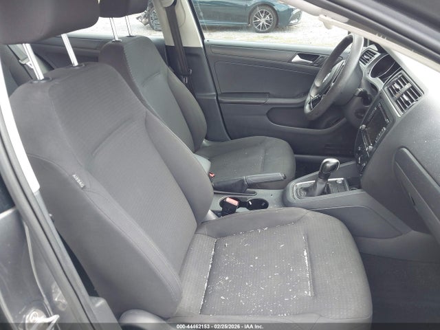 2015 Volkswagen Jetta 2.0l S მანქანა იყიდება აუქციონზე, vin: 3VW2K7AJ3FM332598, აუქციონის ნომერი: 44462153