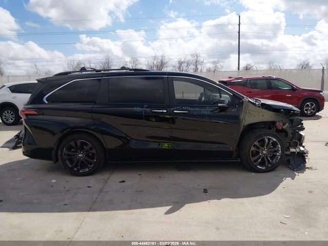 5TDCRKEC1RS182416 Toyota Sienna Xse