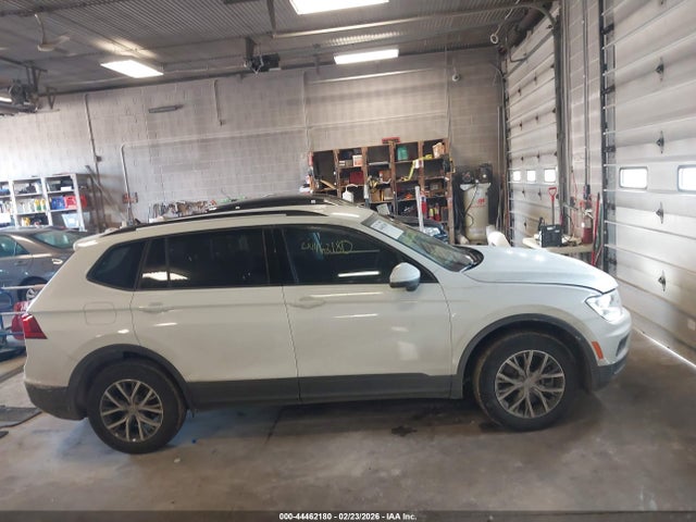 Продажа на аукционе авто 2021 Volkswagen Tiguan 2.0t S, vin: 3VV0B7AX7MM102883, номер лота: 44462180