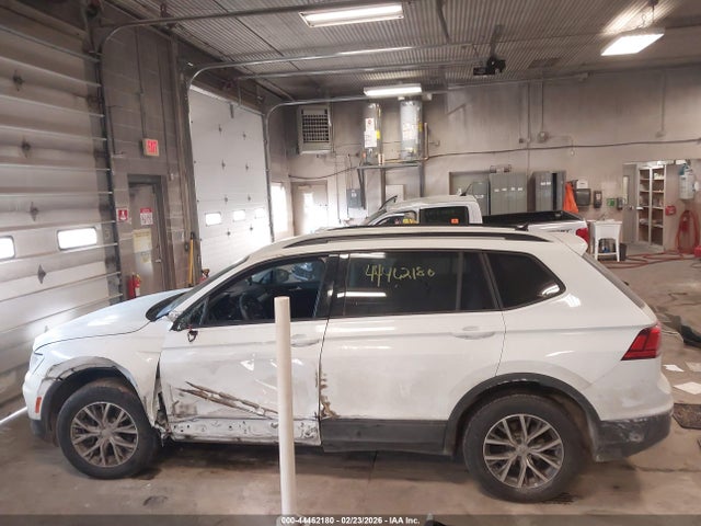 Продажа на аукционе авто 2021 Volkswagen Tiguan 2.0t S, vin: 3VV0B7AX7MM102883, номер лота: 44462180