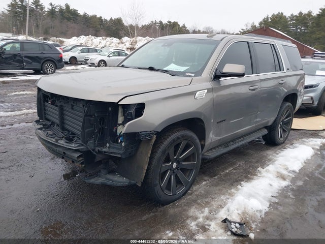 1GNSKBKC8JR215071 Chevrolet Tahoe Lt