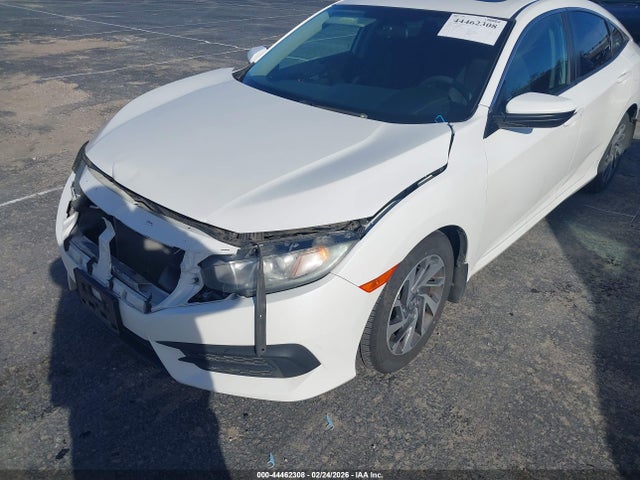 Honda CIVIC EX 2018 19XFC2F76JE207308 Image 17