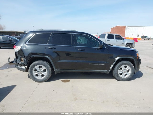 Продаж на аукціоні авто 2016 Jeep Grand Cherokee Laredo, vin: 1C4RJFAG2GC303843, номер лоту: 44462312