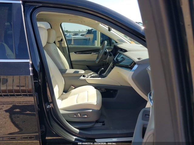 44462314 :رقم المزاد ، 1GYKPCRS8LZ183166 vin ، 2020 Cadillac Xt6 Fwd Premium Luxury مزاد بيع