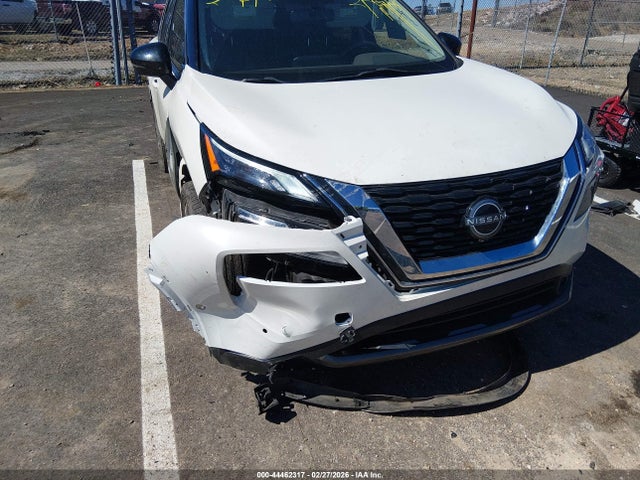 JN8BT3CA4PW426386 Nissan Rogue Sl Fwd