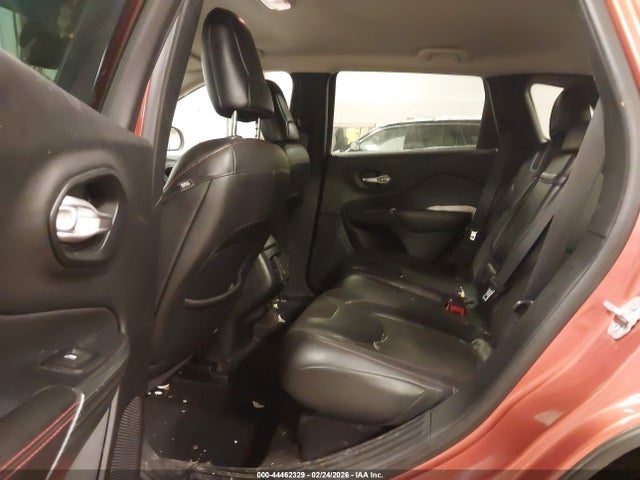 44462329 :رقم المزاد ، 1C4PJMBS6GW240582 vin ، 2016 Jeep Cherokee Trailhawk مزاد بيع