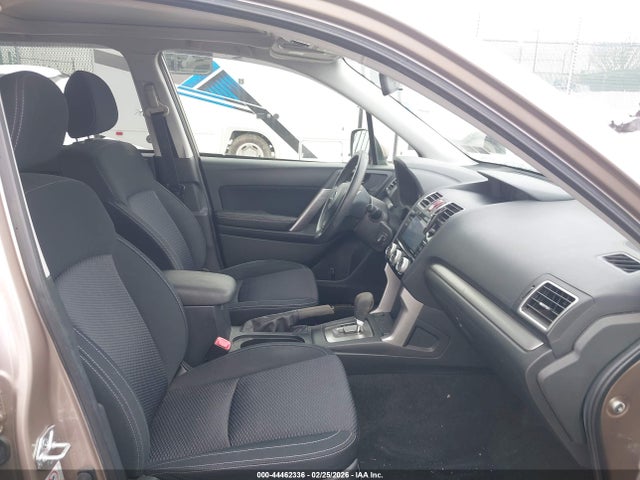 Subaru Forester 2.5i Premium 2016 JF2SJADC4GH562772 Image 5