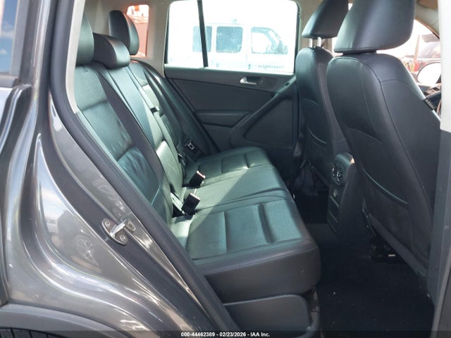 44462389 :رقم المزاد ، WVGAV7AX1GW604962 vin ، 2016 Volkswagen Tiguan S مزاد بيع