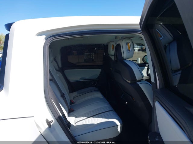 2023 RIVIAN R1T 7FCTGAAAXPN019295 Photo 7