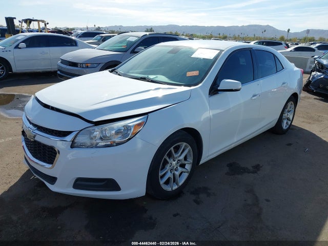 Chevrolet MALIBU 1LT 2015 1G11C5SL2FF255893 Image 2