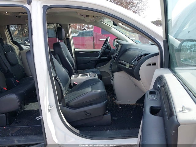 Продажа на аукционе авто 2012 Chrysler Town & Country Touring-l, vin: 2C4RC1CG9CR383895, номер лота: 44462442