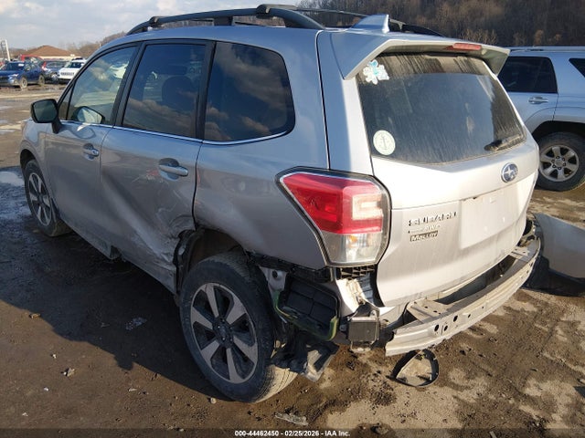 Продажа на аукционе авто 2017 Subaru Forester 2.5i Limited, vin: JF2SJAJC1HH586582, номер лота: 44462450