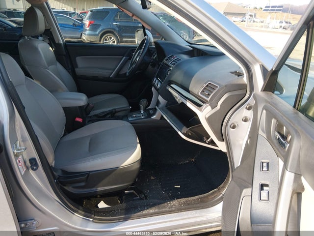 Продажа на аукционе авто 2017 Subaru Forester 2.5i Limited, vin: JF2SJAJC1HH586582, номер лота: 44462450