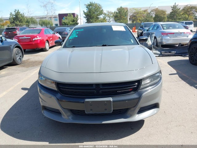 2C3CDXBG1KH571925 Dodge Charger Sxt Rwd