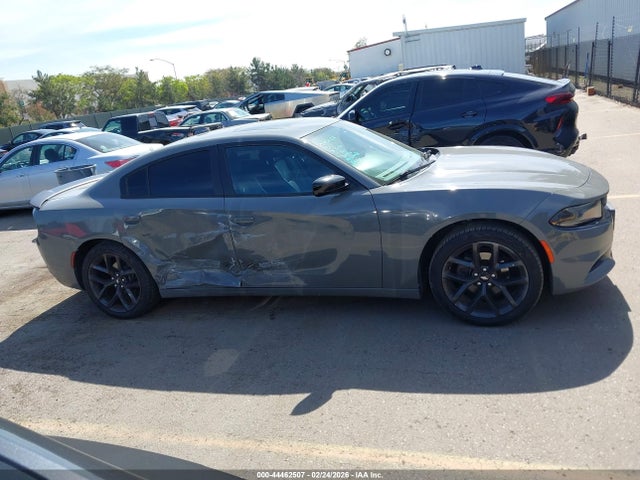 2C3CDXBG1KH571925 Dodge Charger Sxt Rwd