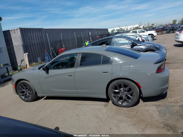 2C3CDXBG1KH571925 Dodge Charger Sxt Rwd