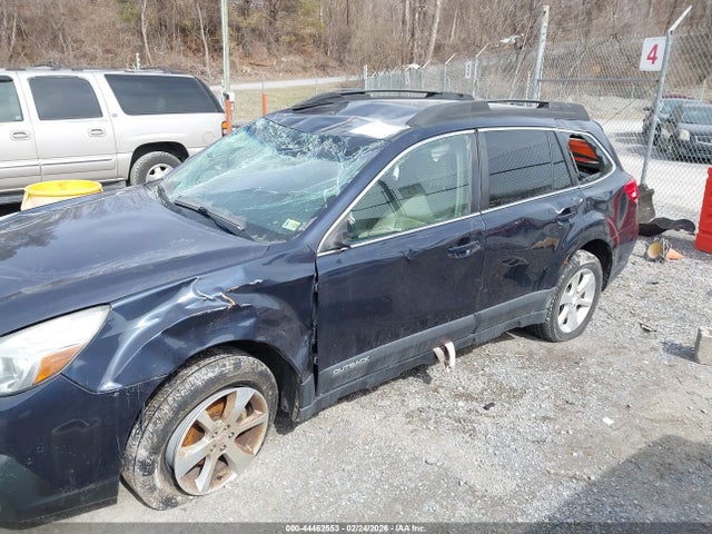 Продаж на аукціоні авто 2014 Subaru Outback 2.5i Premium, vin: 4S4BRBCCXE3200532, номер лоту: 44462553