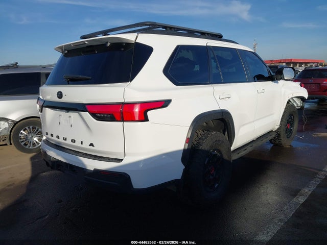 2024 TOYOTA SEQUOIA 7SVAAABA4RX032781 Photo 3