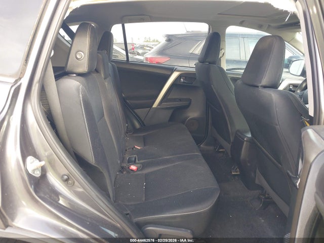 2T3WFREV9EW121680 Toyota Rav4 Xle