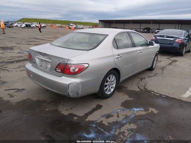 Продажа на аукционе авто 2002 Lexus Es 300, vin: JTHBF30G825027814, номер лота: 44462606