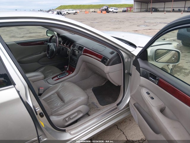 Продажа на аукционе авто 2002 Lexus Es 300, vin: JTHBF30G825027814, номер лота: 44462606