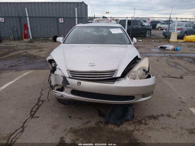 Продажа на аукционе авто 2002 Lexus Es 300, vin: JTHBF30G825027814, номер лота: 44462606
