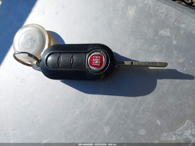 2017 FIAT 500 3C3CFFKR6HT700070 Photo 10